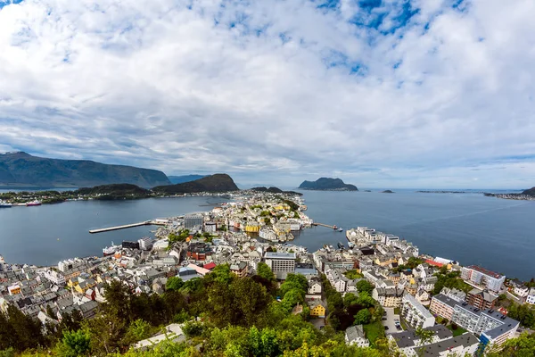 Şehir Alesund, Norveç