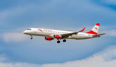 Frankfurt, Almanya: 23 Haziran 2017: Boeing 767 Avusturyalı Ai