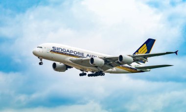 Frankfurt, Almanya: 23 Haziran 2017: Airbus A380 Singapur 