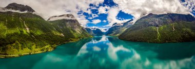 Panorama lovatnet göl Güzel Doğa Norveç.