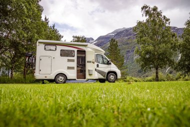 Aile tatil seyahat Rv, kamyonet ve karavan tatil gezisi