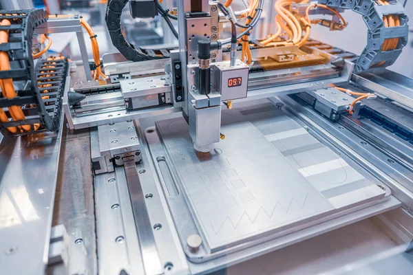 Fresatrice Tornio Cnc Lavorazione Dei Metalli Taglio Metallo Moderna Tecnologia — Foto Stock