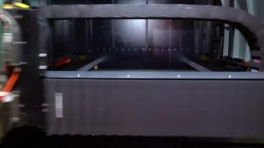 CNC lazer kesimi metal, modern endüstriyel teknoloji.