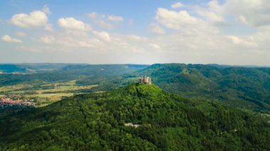 Hohenzollern Kalesi, Almanya. Hava FPV İHA uçuşları.