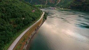 Güzel Doğa Norveç doğal manzarası. Sognefjord veya Sognefjorden, Norveç Flam
