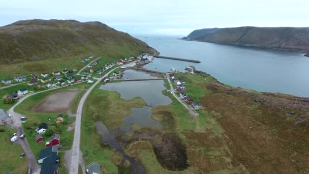 ノルウェー北部のバレンツ海沿岸北岬(Nordkapp)からの空中映像. — ストック動画