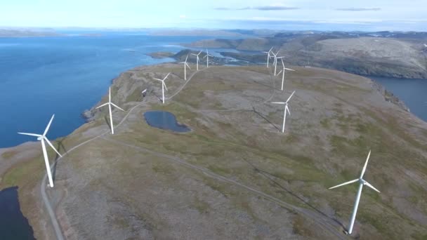 Vindkraftverk för elproduktion Havoygavelens vindkraftspark Norge — Stockvideo
