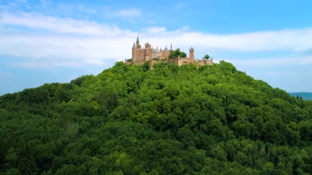 Castello di Hohenzollern, Germania. Voli aerei con drone FPV . — Video Stock