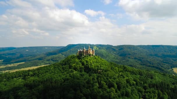 Castello di Hohenzollern, Germania. Voli aerei con drone FPV . — Video Stock