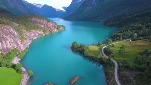 Vacker natur Norge naturlandskap. Flygbilder lovatnet sjö. — Stockvideo