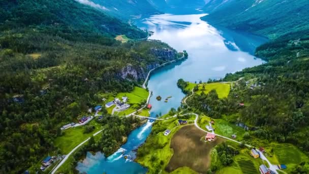 Vacker natur Norge naturlandskap. Flygbilder lovatnet sjö. — Stockvideo