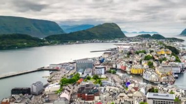 Aksla, Alesund şehrinde, Norveç zaman ayarlı..