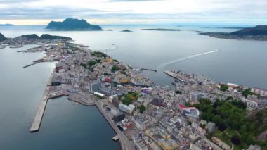 Aksla, Norveç 'in Alesund şehrinde.