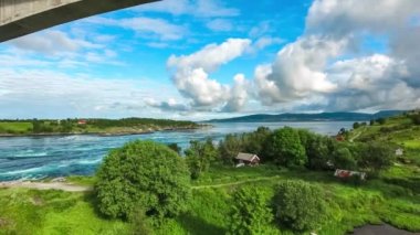 Saltstraumen, Nordland, Norveç Hava girdap jakuziler güzel doğa görüntüleyin. Saltstraumen dünyanın en güçlü gelgit akımları biri ile küçük bir Boğazı alır.