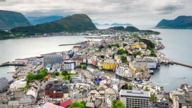 Aksla, Alesund şehrinde, Norveç zaman ayarlı..