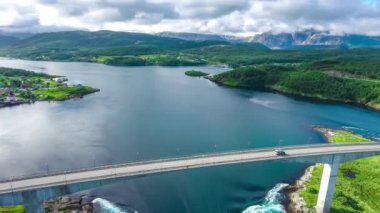 Saltstraumen, Nordland, Norveç Hava girdap jakuziler güzel doğa görüntüleyin. Saltstraumen dünyanın en güçlü gelgit akımları biri ile küçük bir Boğazı alır.