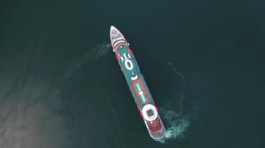 Yolcu gemisi, yolcu gemileri Sognefjord ya da Sognefjorden 'da, Flam Norveç' in hava görüntüleri.