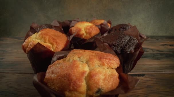 Pastel de magdalenas primer plano dulce — Vídeo de stock