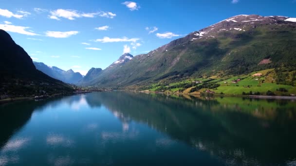 Letecké záběry krásná příroda Norway. — Stock video