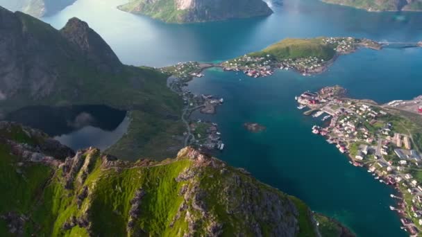 Lofoten archipel eilanden Luchtfoto 's — Stockvideo