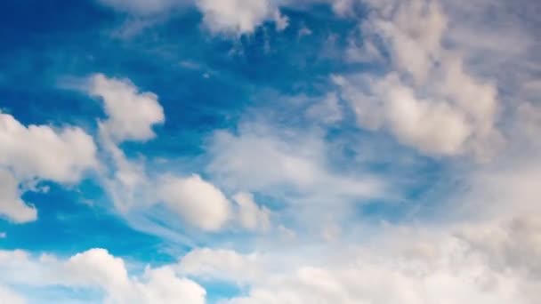 Красиві хмари в часі руху — стокове відео