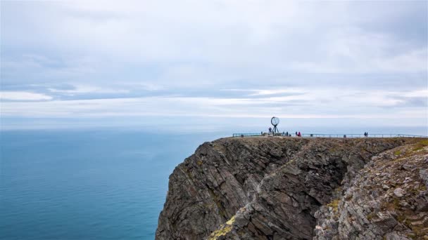 Riprese aeree dalla costa del Mare di Barents Capo Nord (Nordkapp) nel nord della Norvegia . — Video Stock