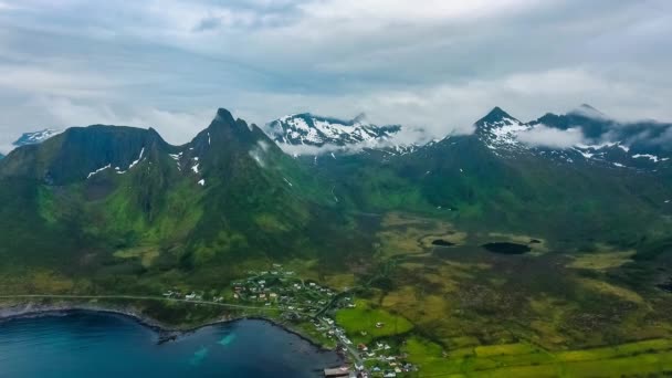 Mefjordvar, Senja adası. Güzel Doğa Norveç Doğal Arazi. — Stok video