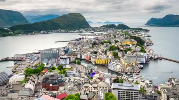 Aksla ve městě Alesund, Norsko timelapse. — Stock video