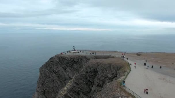 Flygbilder från Barents havskust Nordkap (Nordkapp) i Nordnorge. — Stockvideo