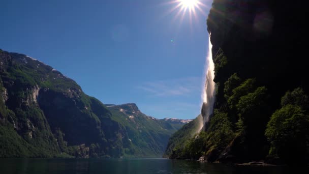 Geiranger fjord, Vízesés Hét Nővér. Gyönyörű természet Norvégia természeti táj. — Stock videók