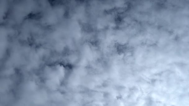 Όμορφα σύννεφα σε κίνηση — Αρχείο Βίντεο
