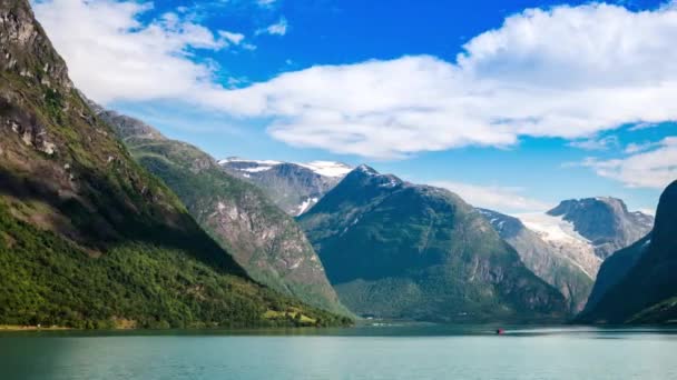 Bela natureza Noruega paisagem natural. lovatnet lago timelapse . — Vídeo de Stock