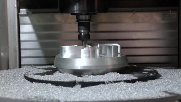 Fraiseuse CNC de travail des métaux. Découpe de métal technologie de traitement moderne. — Video