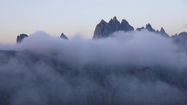 Narodowy Park Przyrody Timelapse Tre Cime w Alpach Dolomitowych. Piękny charakter Włoch. — Wideo stockowe