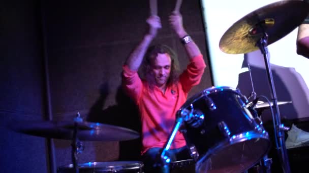 Musician playing drums on stage — Stock Video