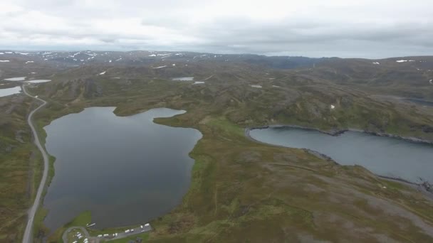 Съёмки с воздуха на побережье Баренцева моря Северный мыс (Нордкапп) в северной Норвегии . — стоковое видео