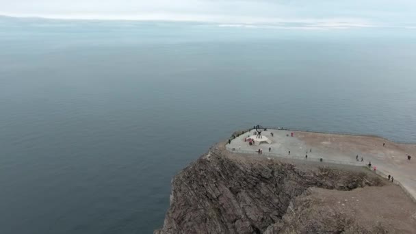 Cabo Norte (Nordkapp) en el norte de Noruega . — Vídeos de Stock