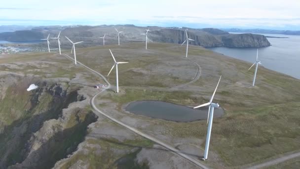 Windmills for electric power production. Arctic View Havoygavelen windmill park, Havoysund, Northern Norway Aerial footage. — Stock Video