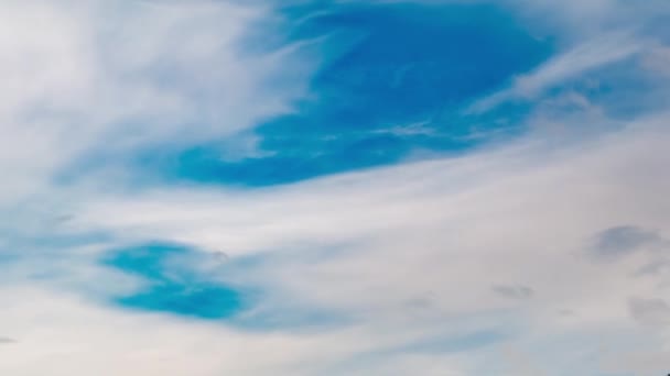 Красиві хмари в часі руху — стокове відео