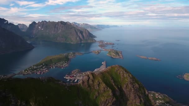 Lofoten archipel eilanden Luchtfoto 's — Stockvideo