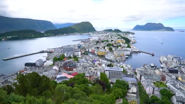 Aksla nella città di Alesund, Norvegia Filmati aerei — Video Stock