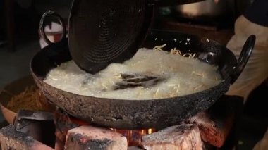Batı Hindistan 'da Murukku Hint sokak yemekleri Rajasthan eyaleti.