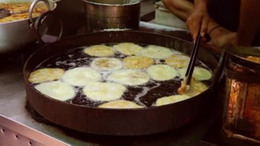 Hint sokak yemekleri Kızarmış Jhangri veya Jalebi. Batı Hindistan 'da Rajasthan eyaleti.