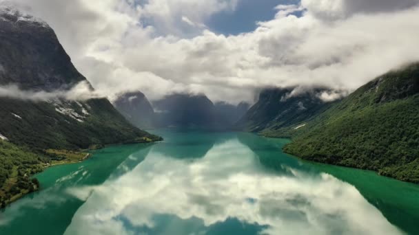 Bella Natura Norvegia paesaggio naturale lovatnet lago. — Video Stock