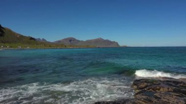 Beach Lofoten adaları Norveç 'in Nordland eyaletinde yer alan bir takımadalardır..