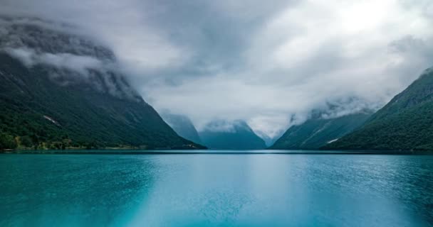 Timelapse bella natura norway paesaggio naturale lovatnet lago valle lodal . — Video Stock