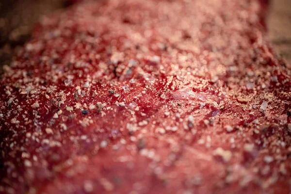 Gemengde Peper Specerijen Rauwe Vleessteak Van Dichtbij — Stockfoto