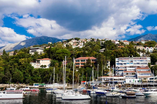 Akdeniz Yat Limanı manzara