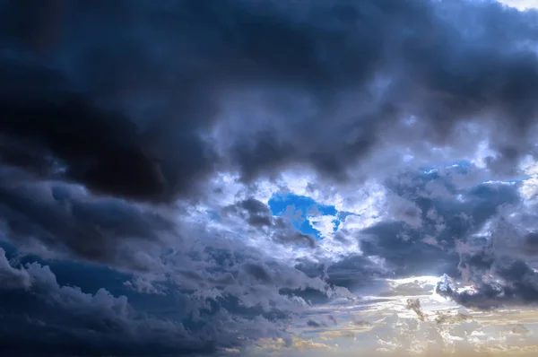 Awan badai gelap — Stok Foto