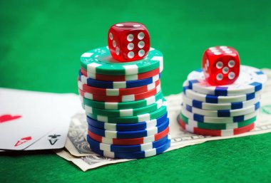 Dices cips, para ile Casino yeşil tablo